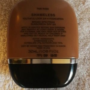 Marc jacobs shameless Foundation tan r490